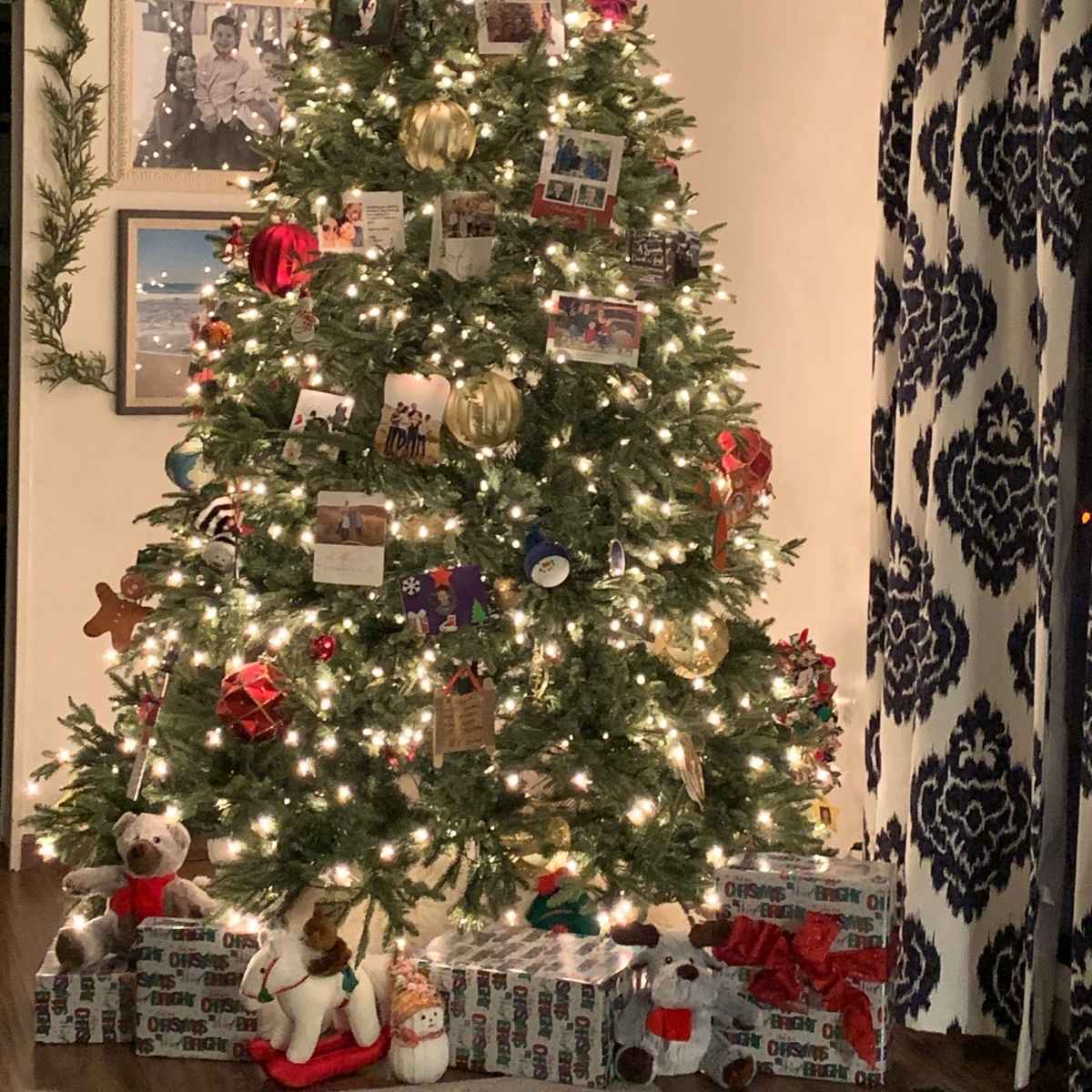large decorated christmas tree